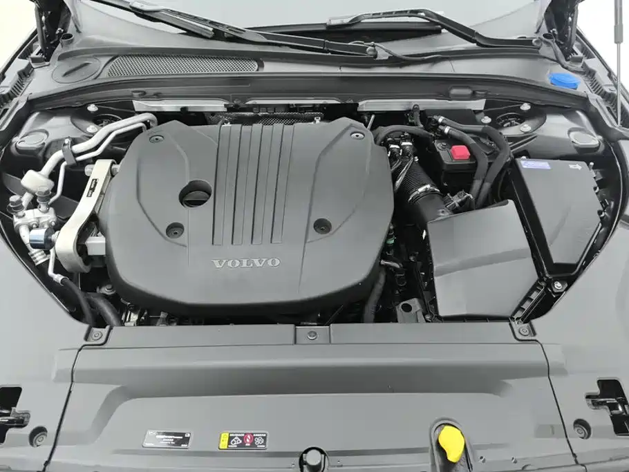Volvo S90 — миниатюра 10