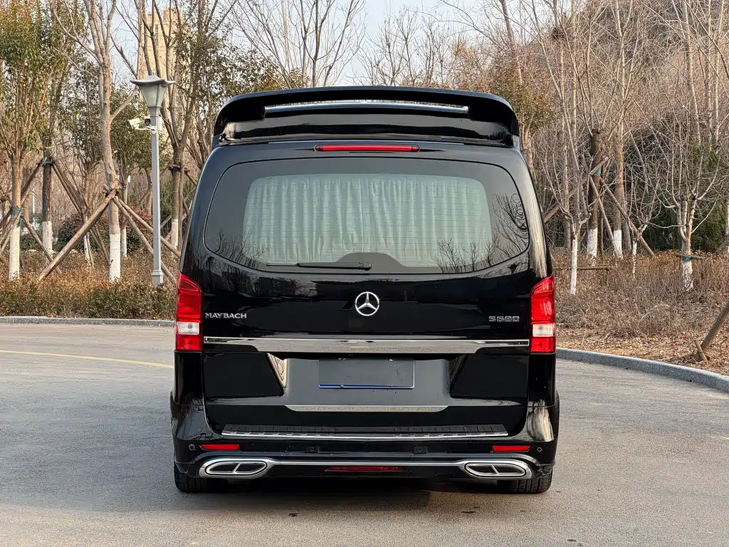 Mercedes-Benz Vito 2021 2.0T 7 мест
