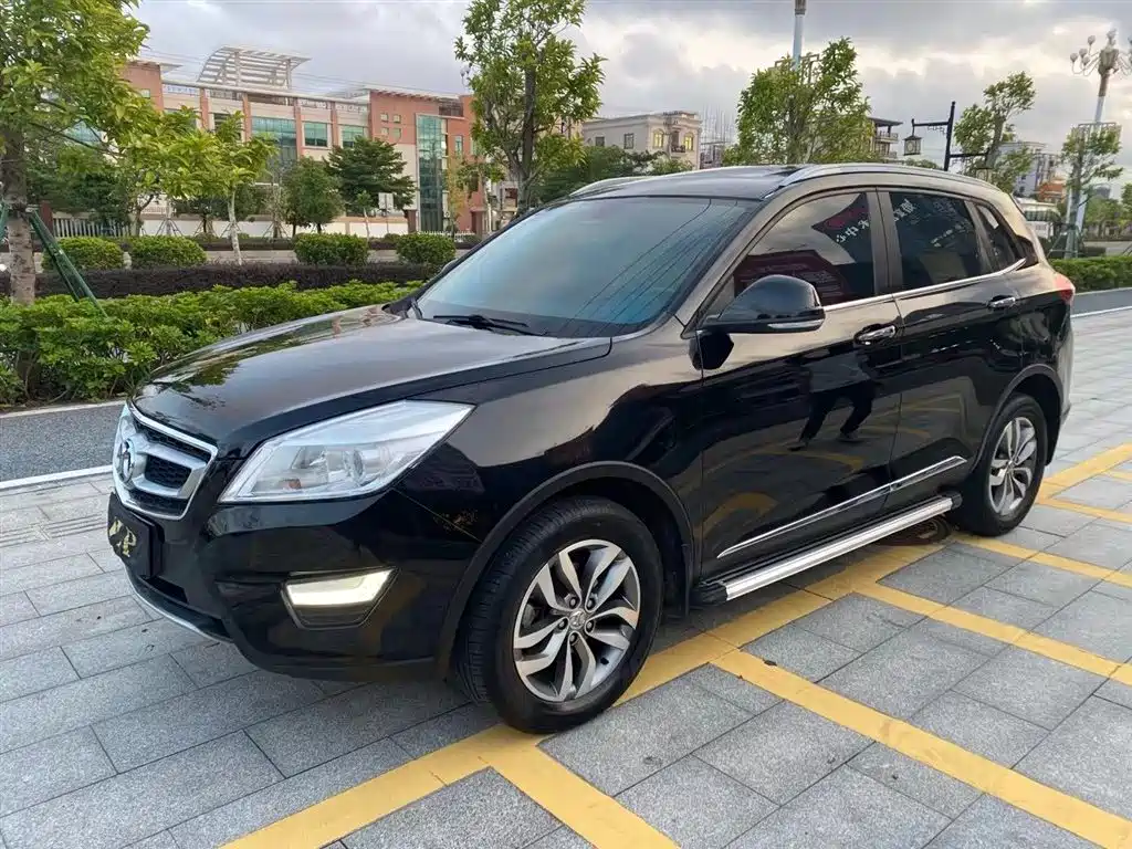 BAIC Senova X65 2015