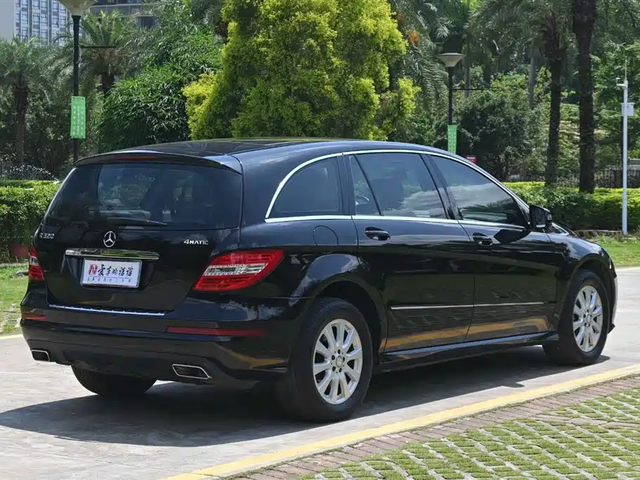 Mercedes-Benz R 2014 R 320 4MATIC