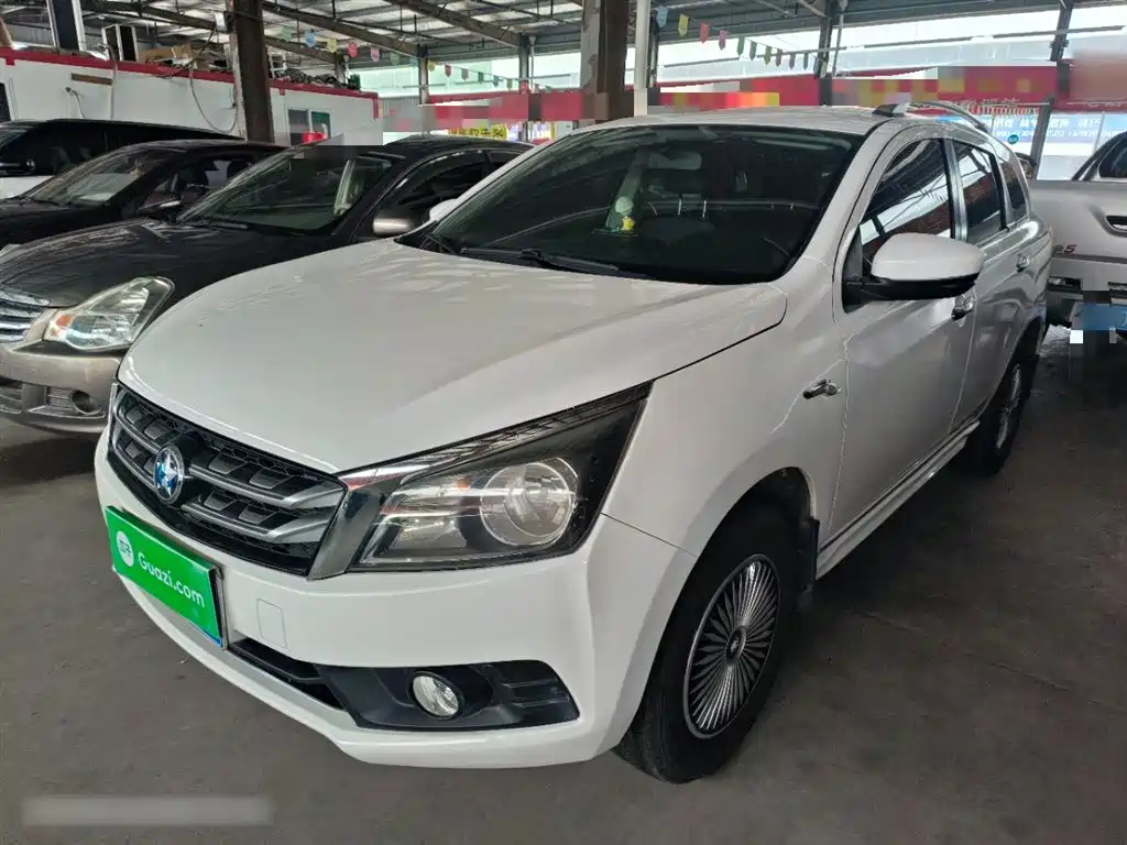 Venucia T70 2017