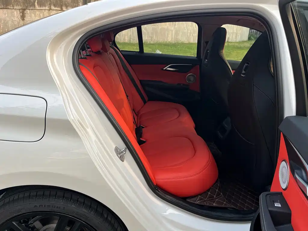BMW 1 Series — миниатюра 12