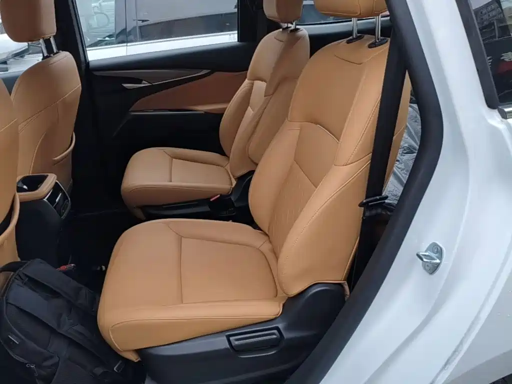 MAXUS G50 PHEV — миниатюра 17