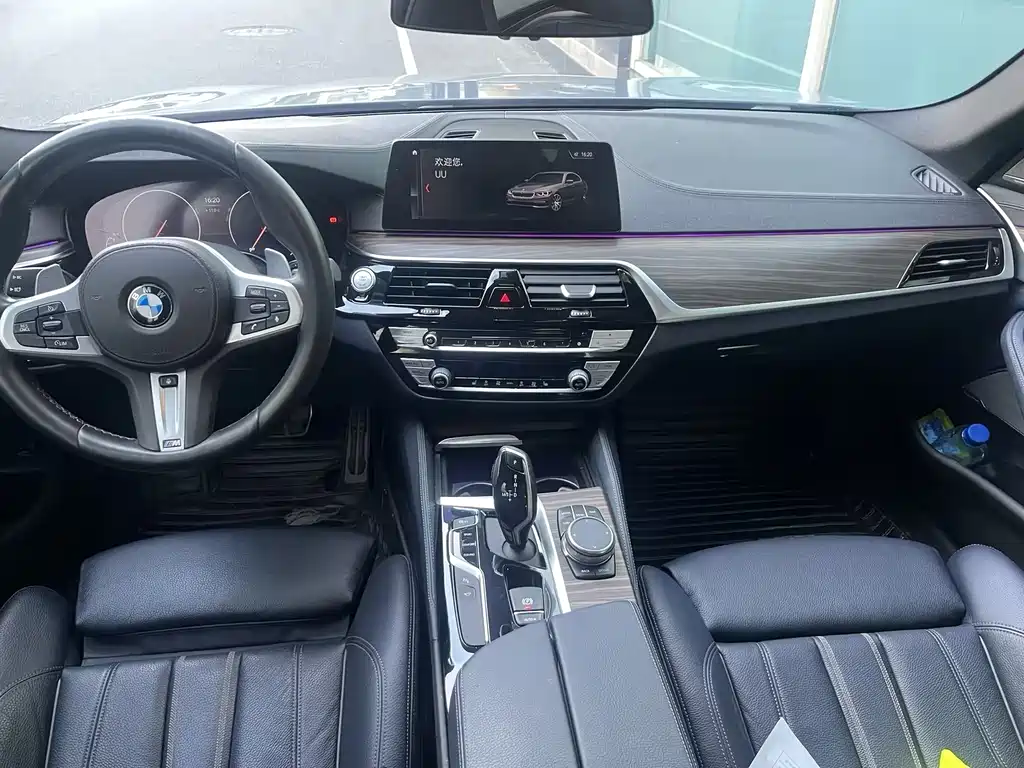 BMW 5 SERIES