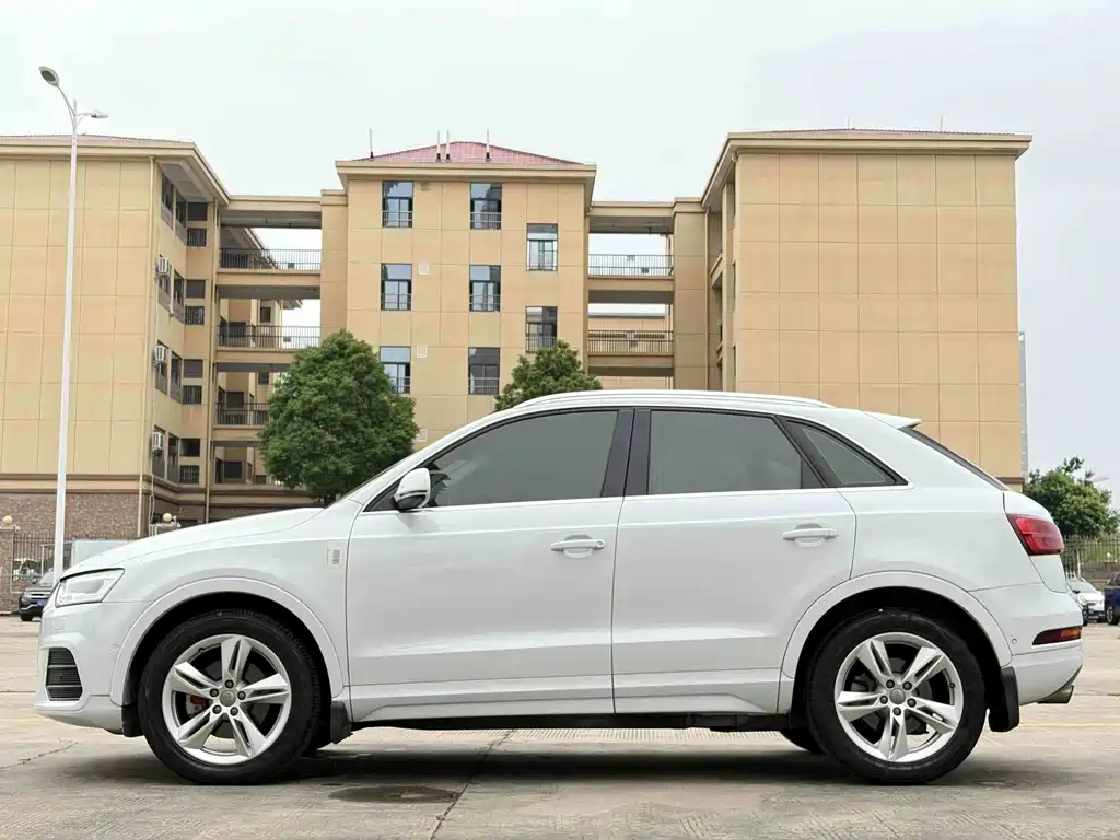 Audi Q3 — миниатюра 4