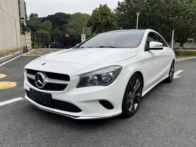 MERCEDES-BENZ CLA