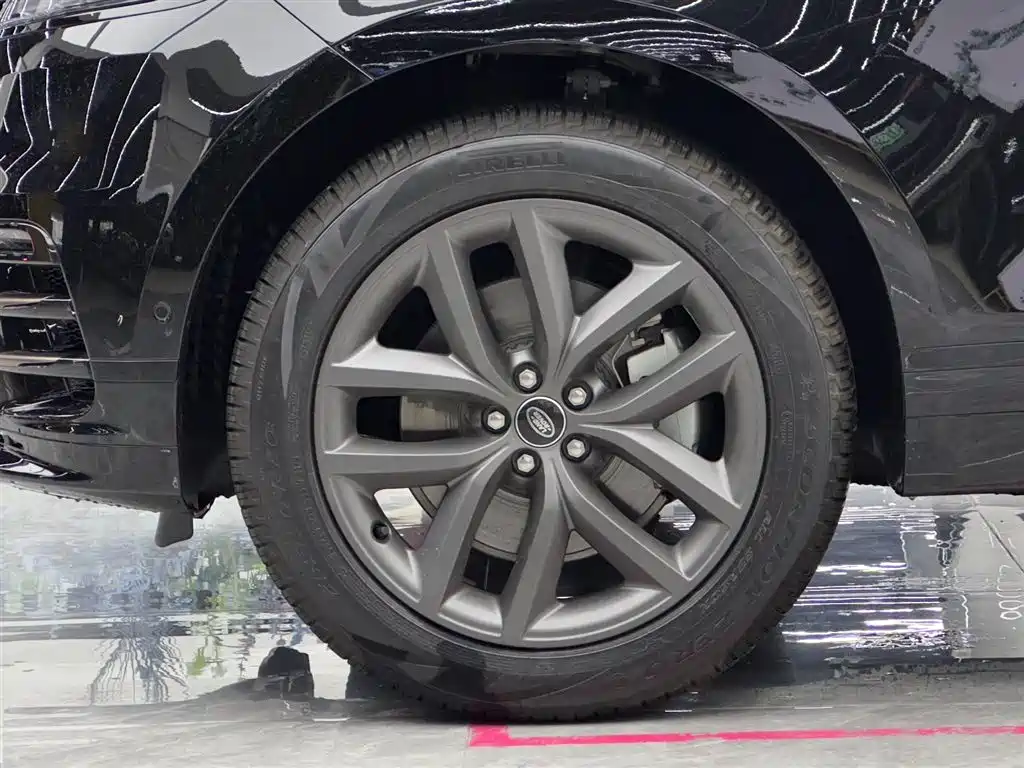 Land Rover Range Rover Velar 2025 Dynamic SE