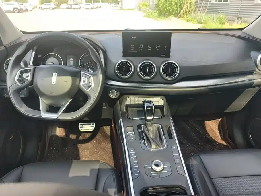 Wey Wey VV5 — миниатюра 12
