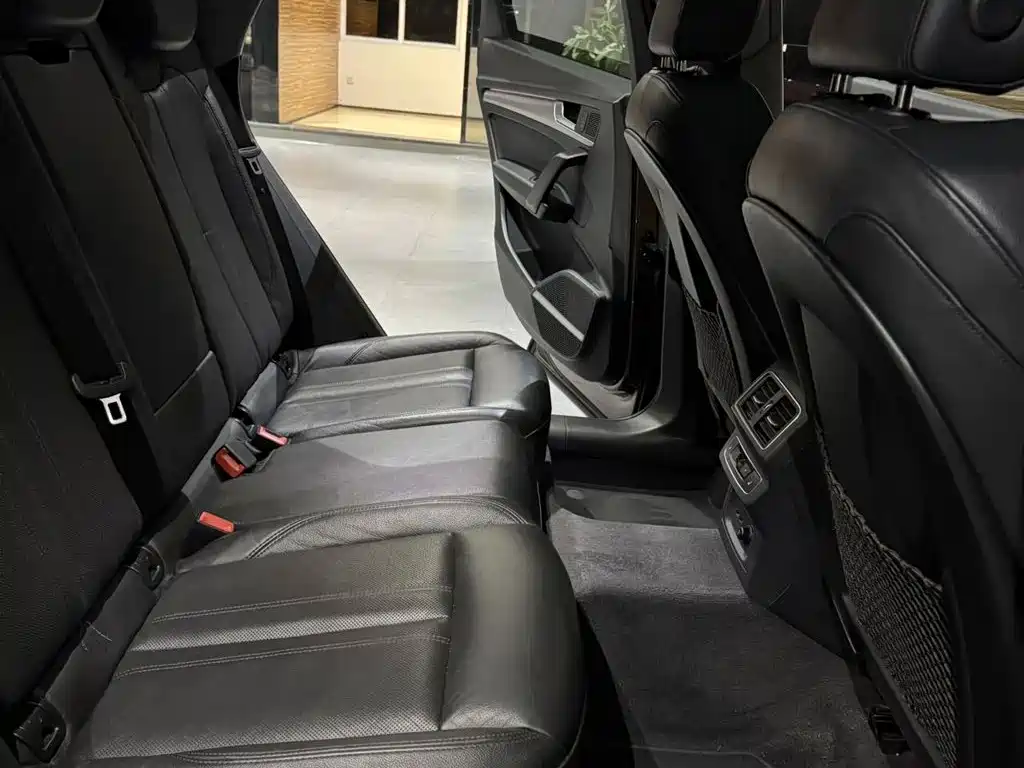 Audi Q5L — миниатюра 14