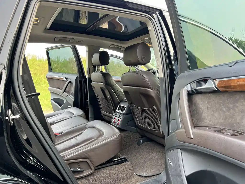 Audi Q7 — миниатюра 18