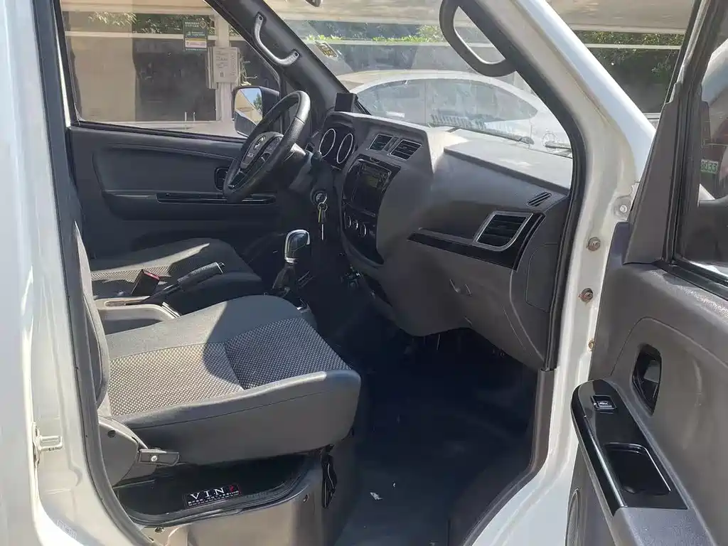 DONGFENG YUFENG EM26