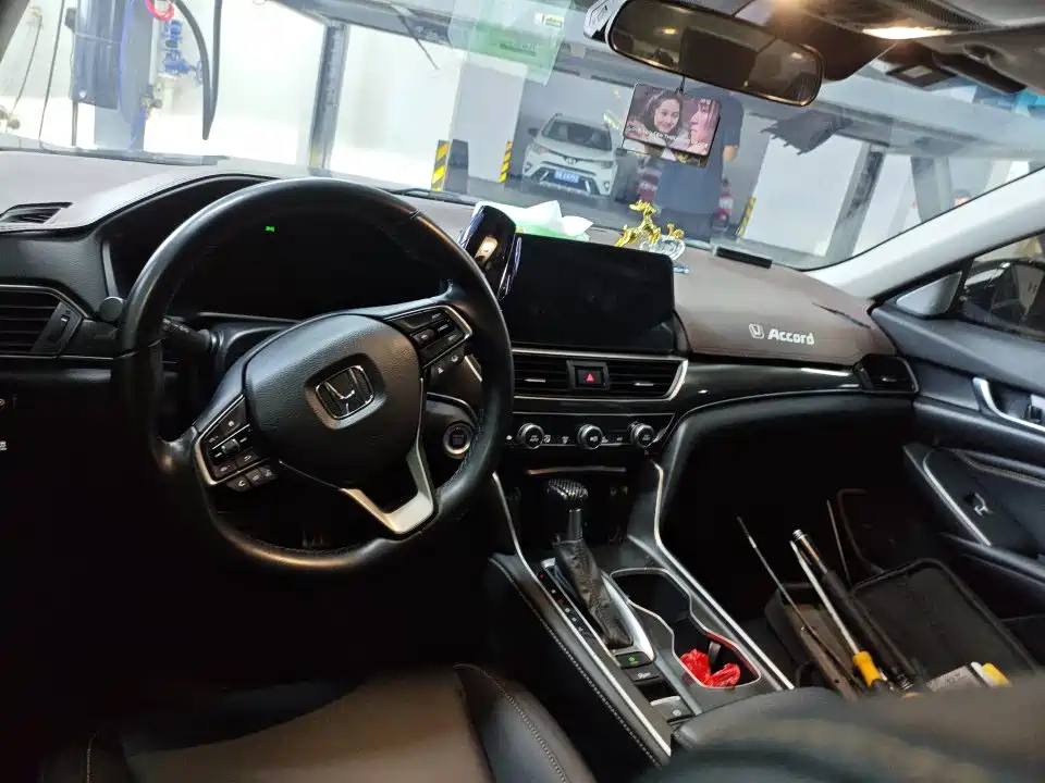 Honda Accord — миниатюра 4