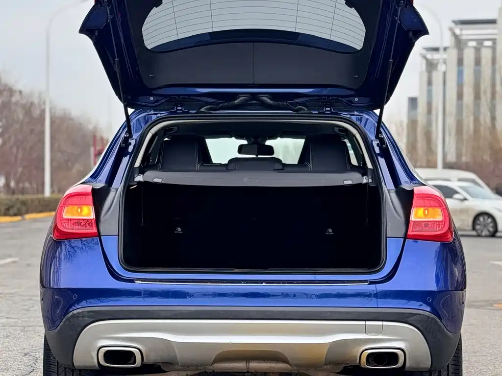 Mercedes-Benz GLA — миниатюра 28