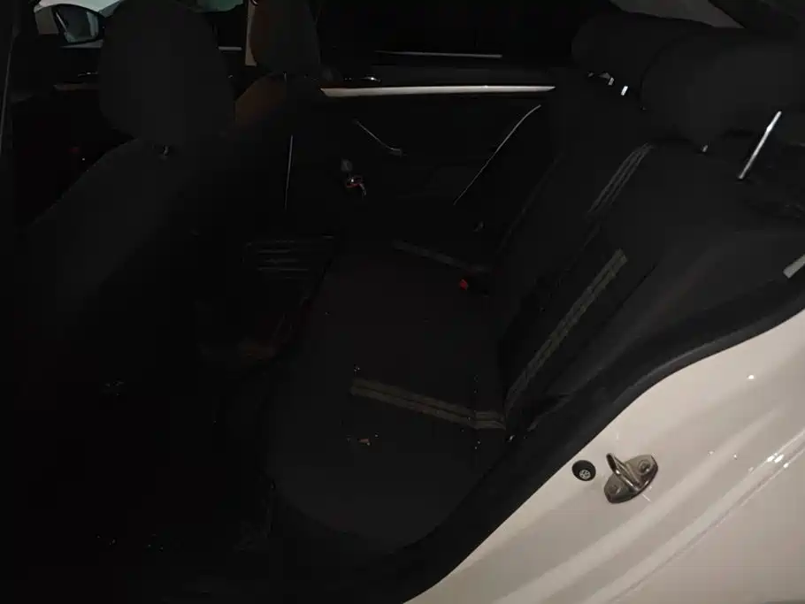 Volkswagen Lavida — миниатюра 11