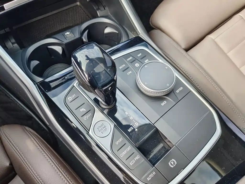 BMW 3 Series — миниатюра 12