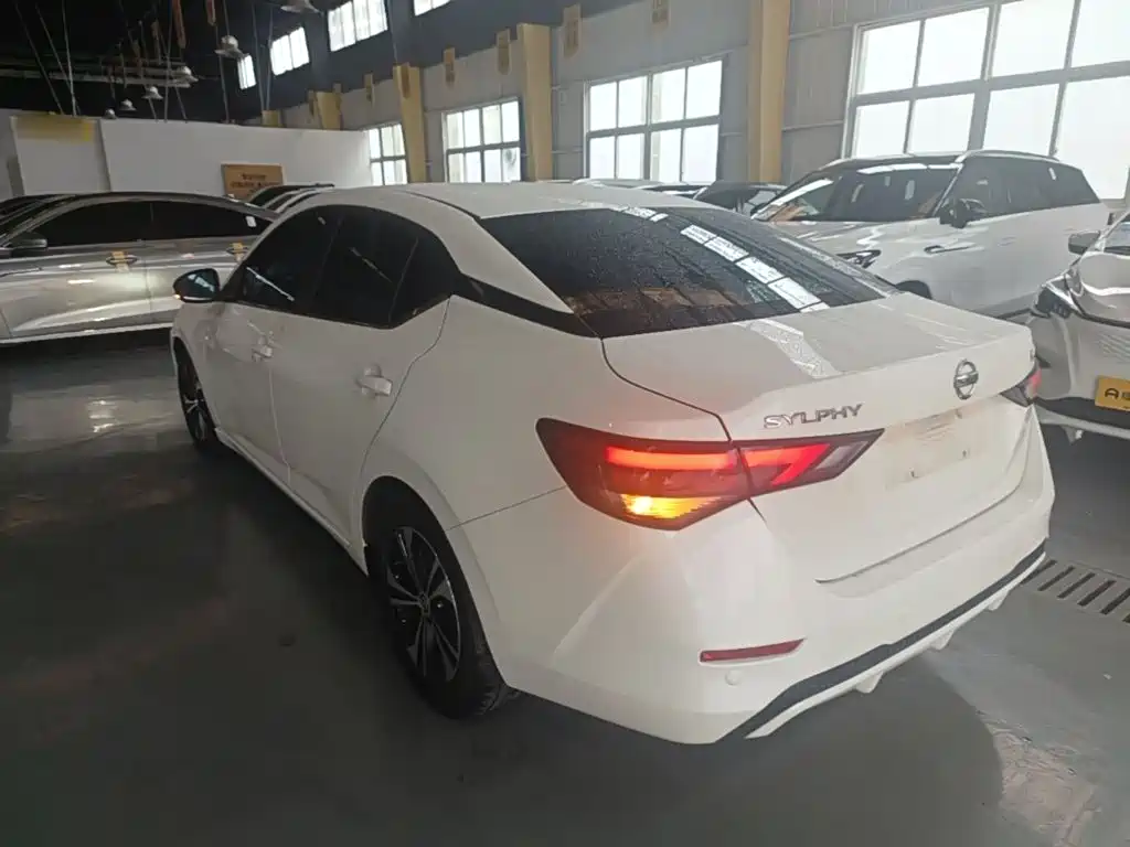 Nissan Sylphy — миниатюра 5