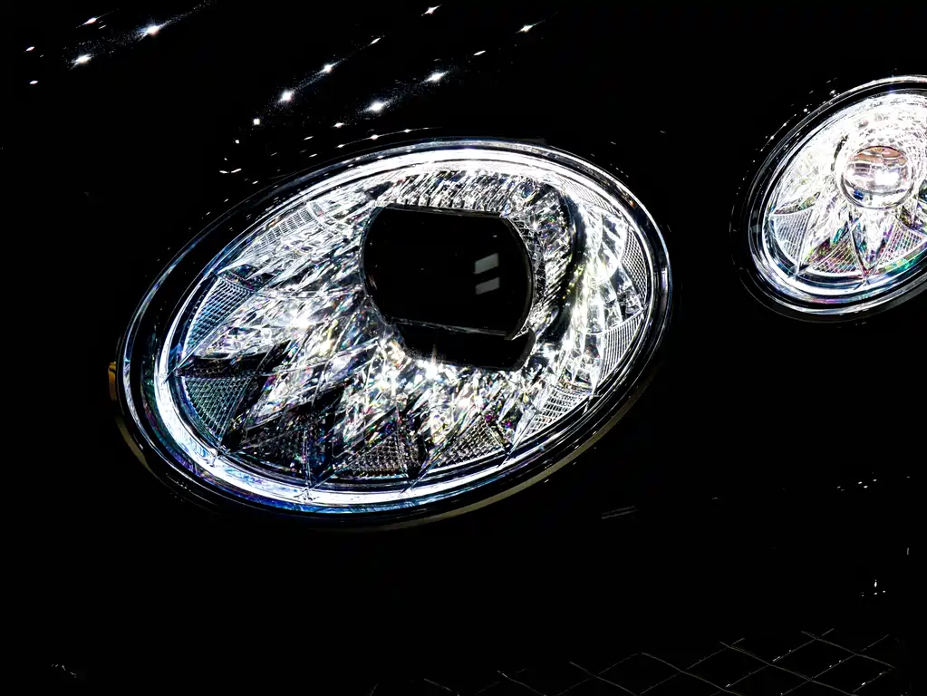 BENTLEY TIMYUE PLUG IN HYBRID