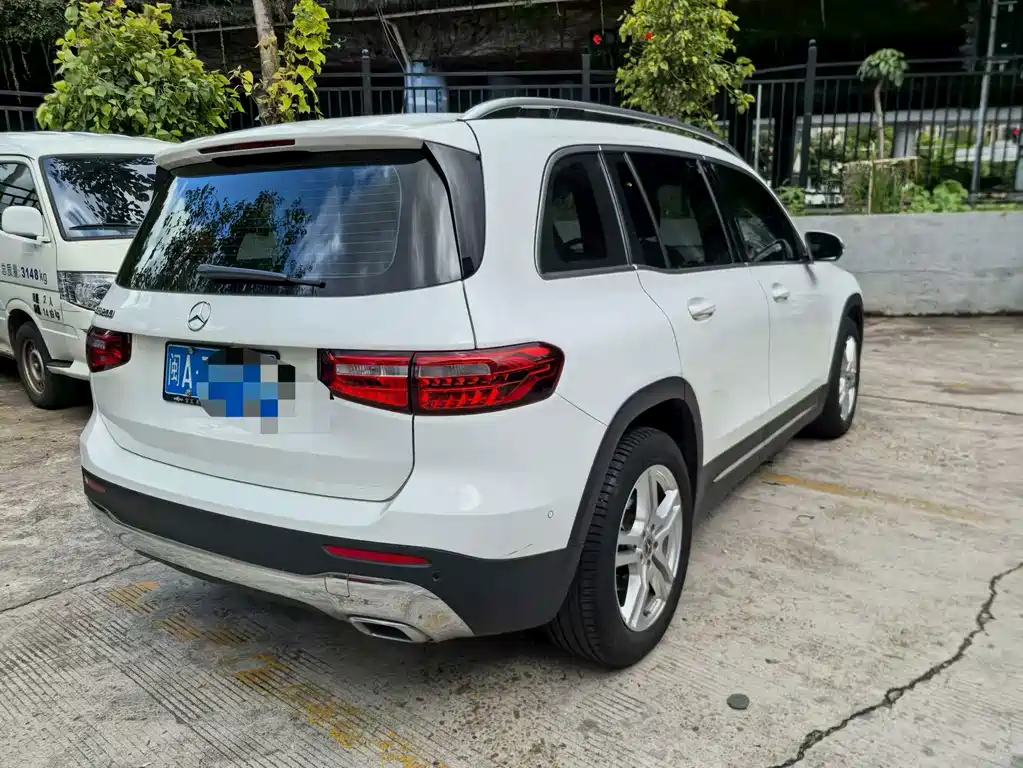Mercedes-Benz GLB — миниатюра 6