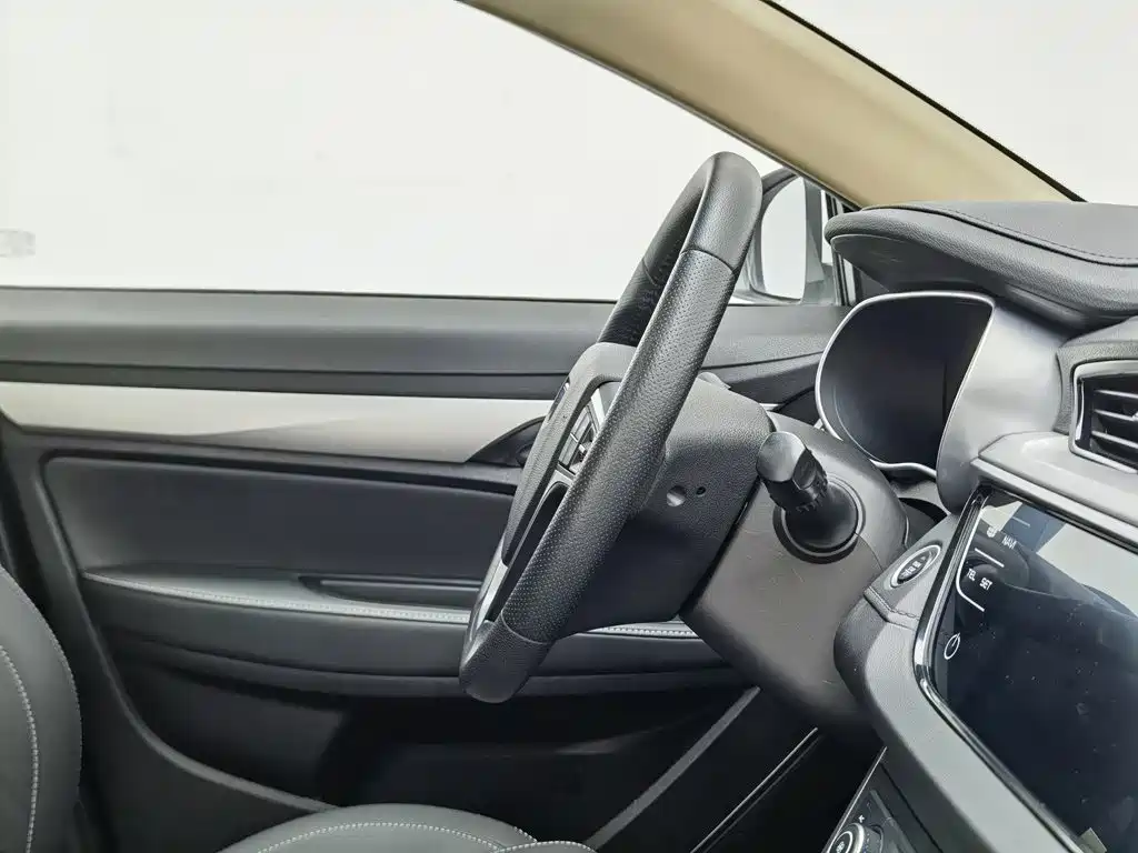 Geely Emgrand — миниатюра 22