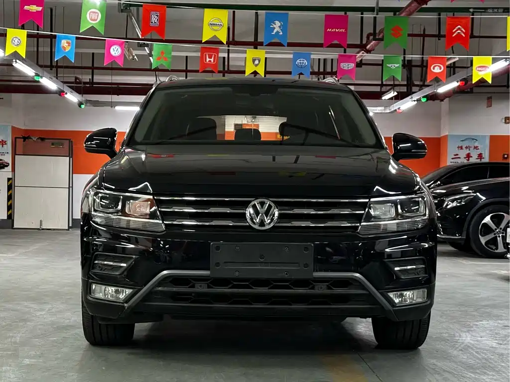 Volkswagen Tiguan L L 2019 330TSI AT Luxury VI