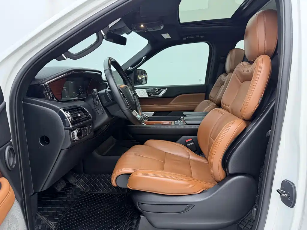 Lincoln Navigator — миниатюра 4