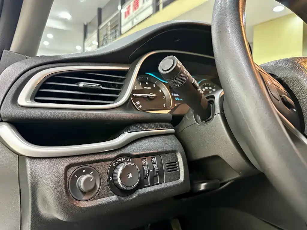 Buick Excelle — фотографии объявления, Фото 18