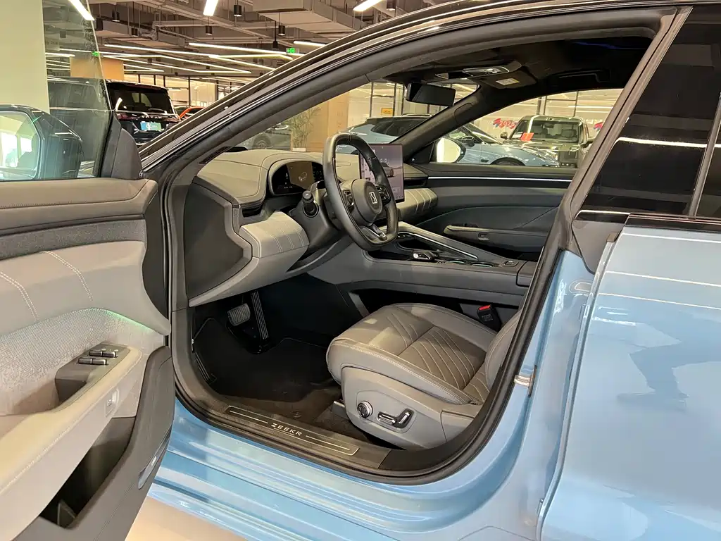 ZEEKR EXTREME KRYPTON 001