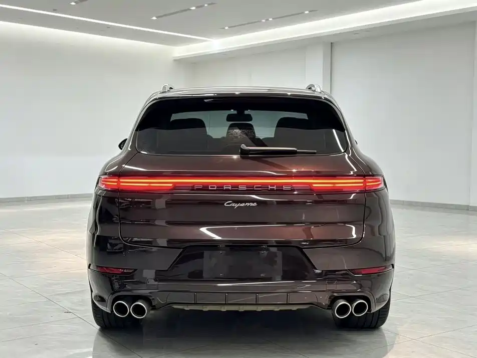Porsche Cayenne — миниатюра 9