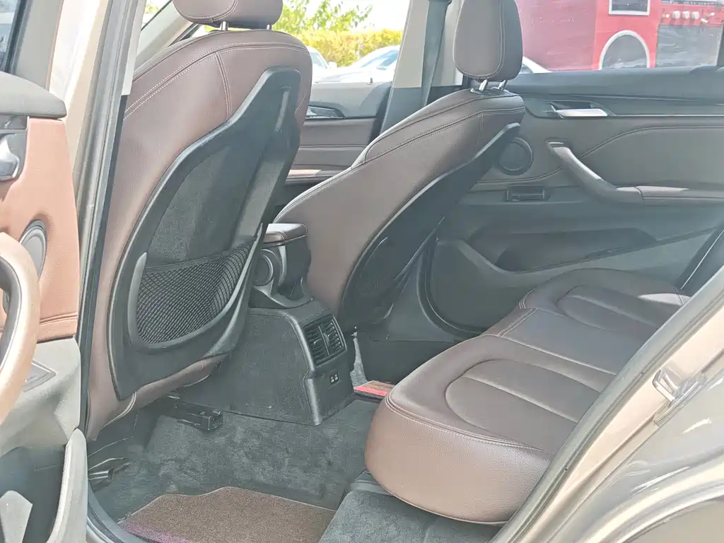 BMW X1 — миниатюра 5