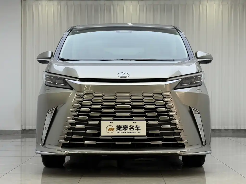 Lexus LM — миниатюра 2