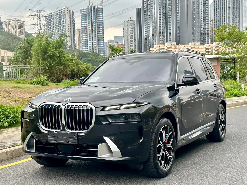 BMW X7 2024