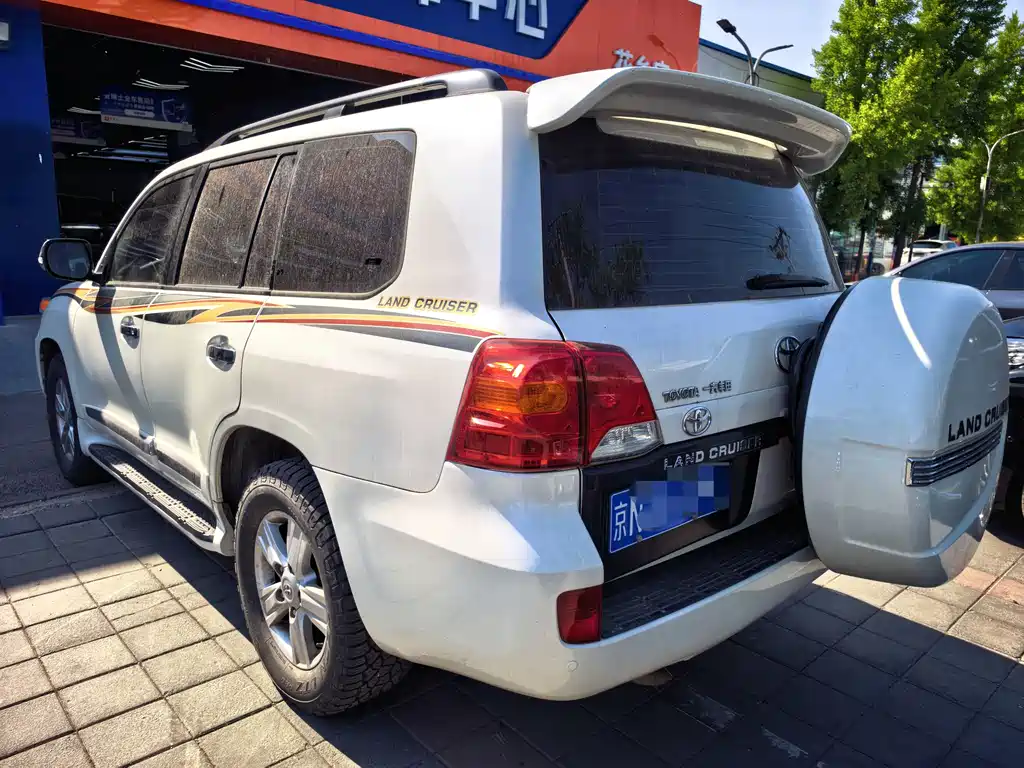 Toyota Land Cruiser 4.6L V8 Middle East Limited Edition, фото 18