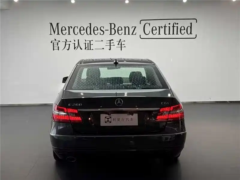 Mercedes-Benz E-Class (Import) — миниатюра 7