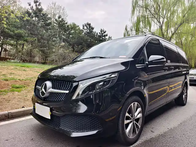Mercedes-Benz V-Class