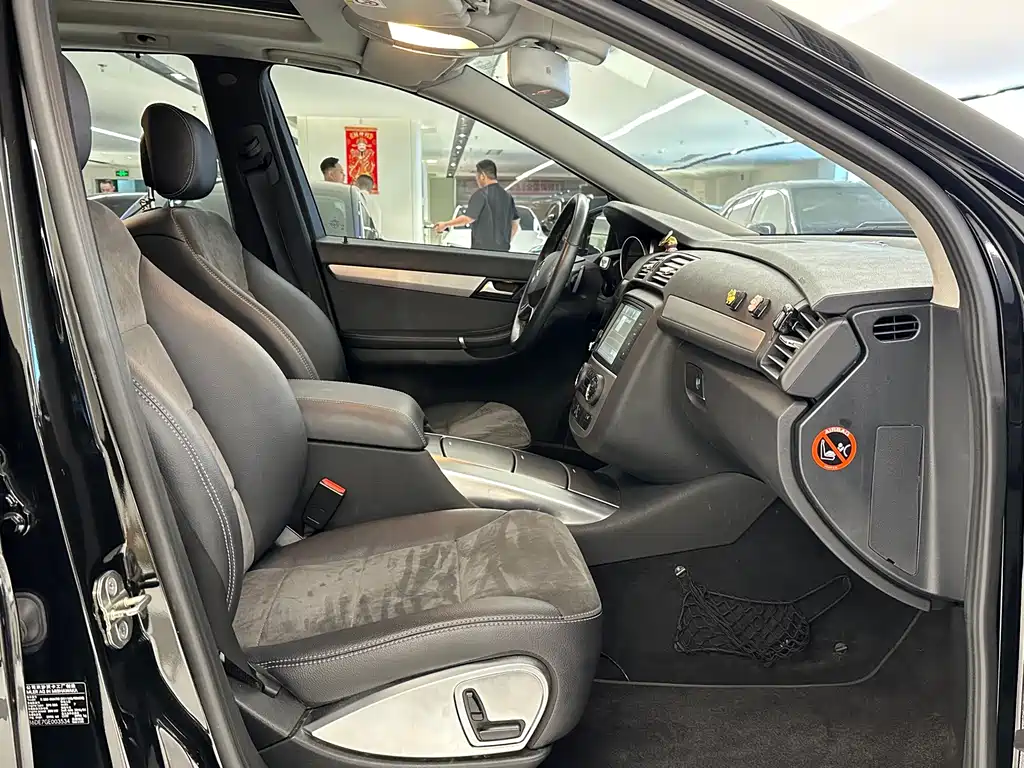 Mercedes-Benz R-Class — миниатюра 12