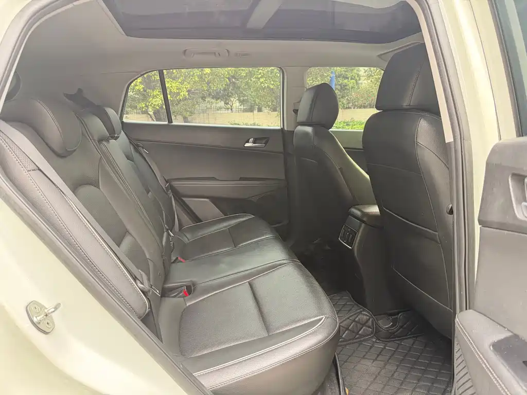 Hyundai BAIC Hyundai ix25 ix25 2015 1.6L AT GLS