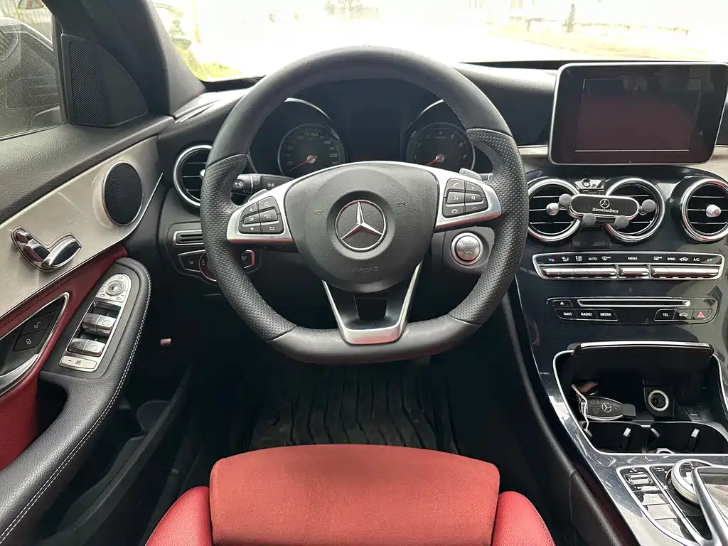 Mercedes-Benz C-Class — миниатюра 10