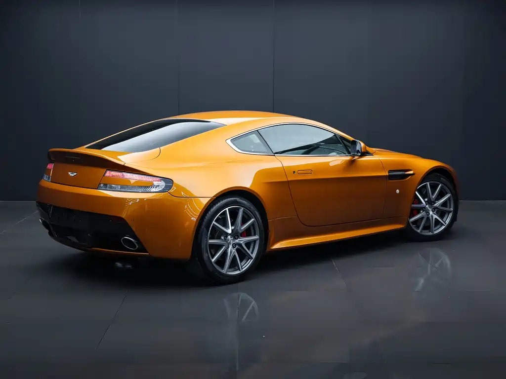 Aston Martin V8 Vantage 2012 4.7L S Coupe