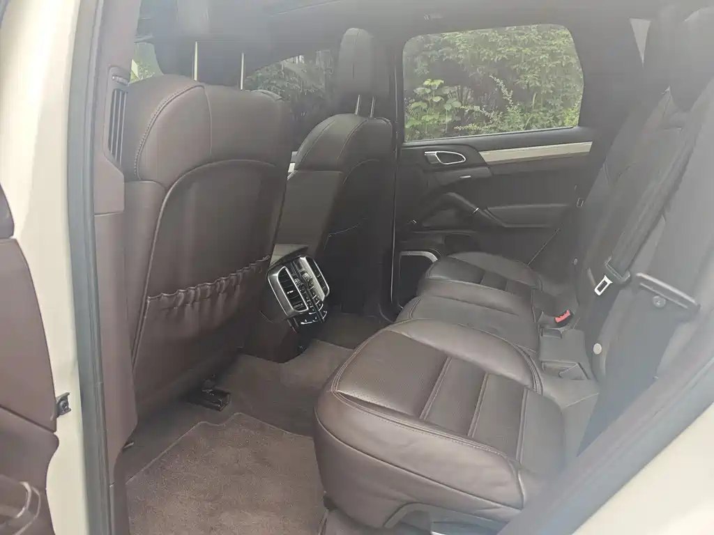 Porsche Cayenne 2011 Cayenne Turbo 4.8T