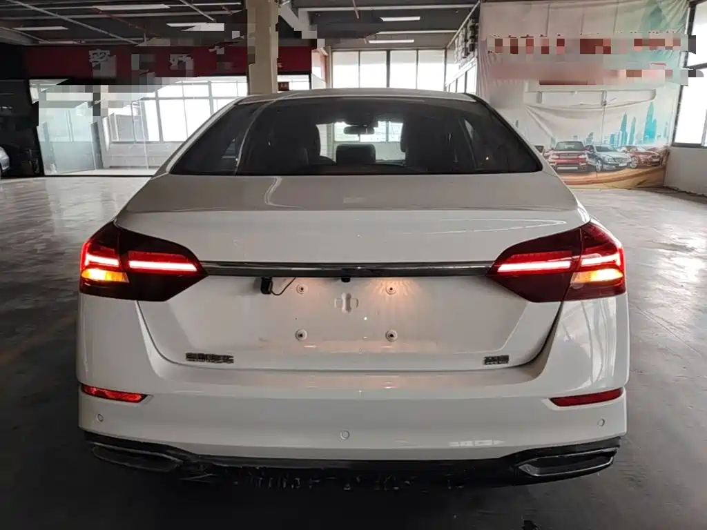 Geely Emgrand — миниатюра 6