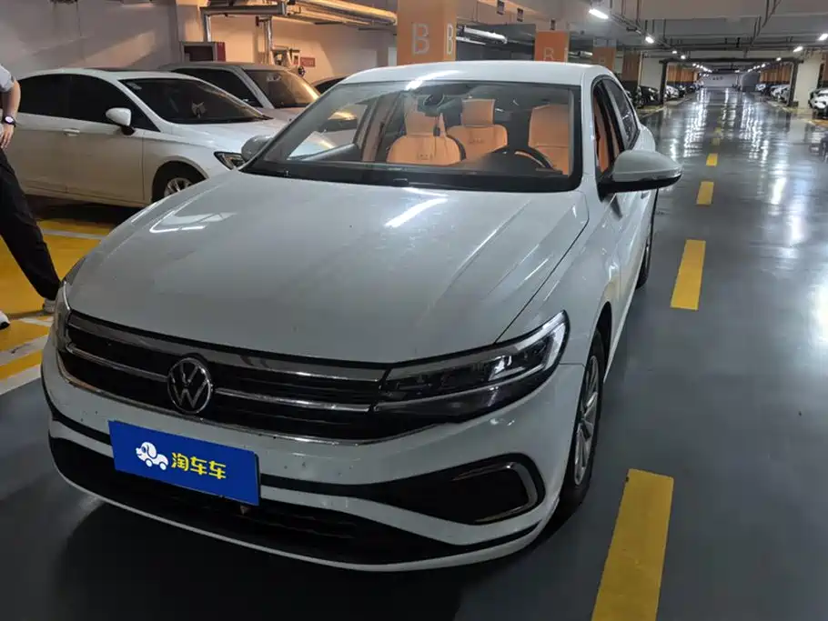 Volkswagen Bora 2024