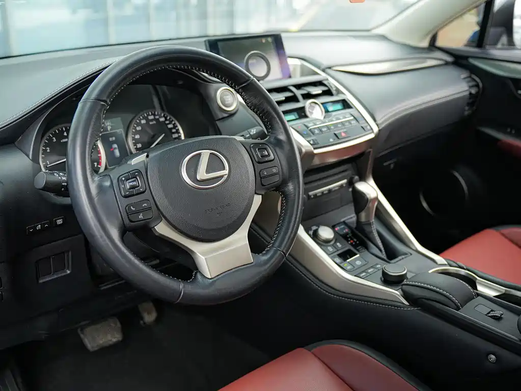 Lexus NX 2015 200