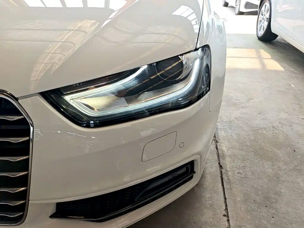 Audi A4L — миниатюра 24