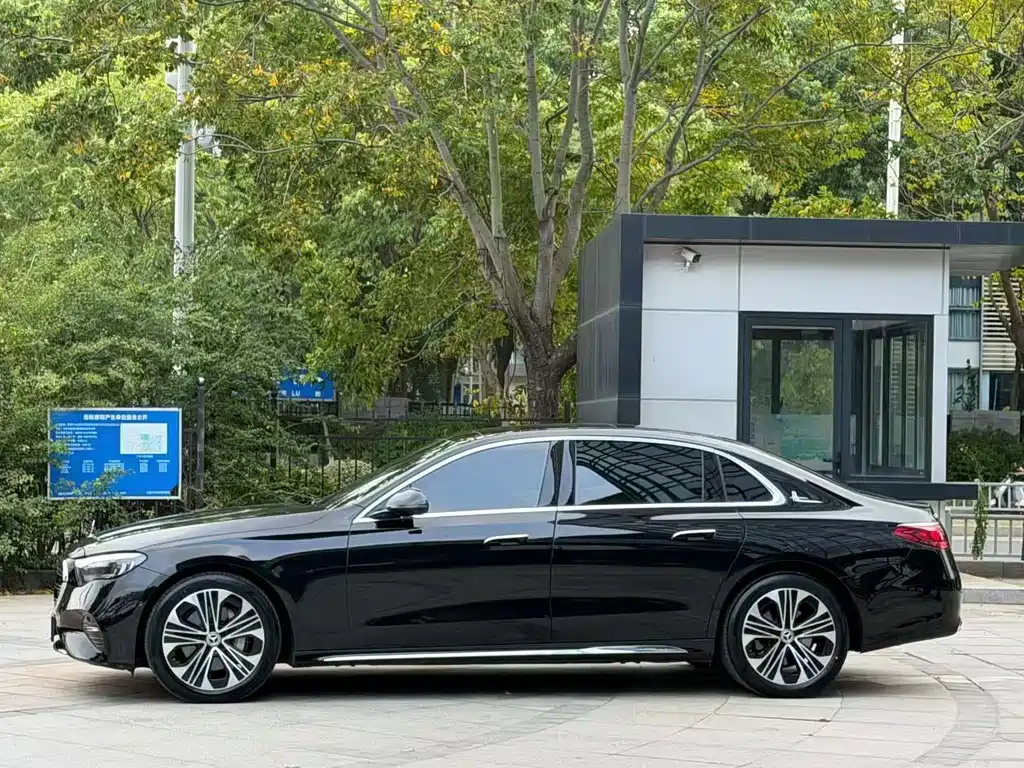 Mercedes-Benz E-Class E 2025 E 300 L Luxury