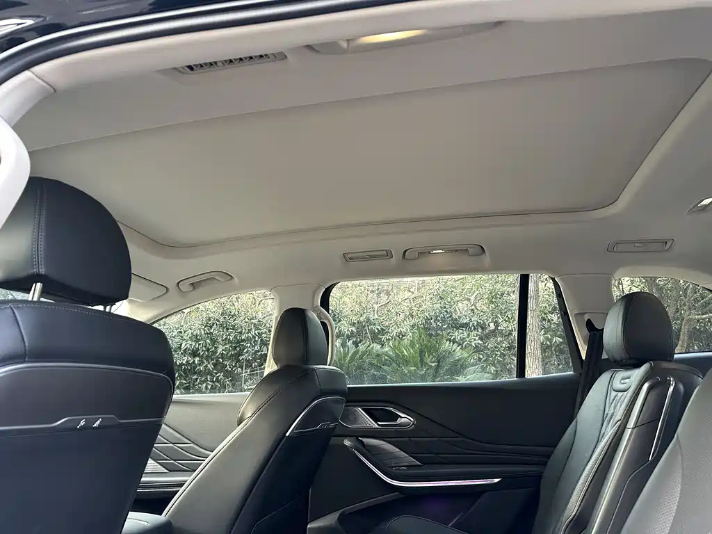 Hongqi HONGQI HS7 PHEV