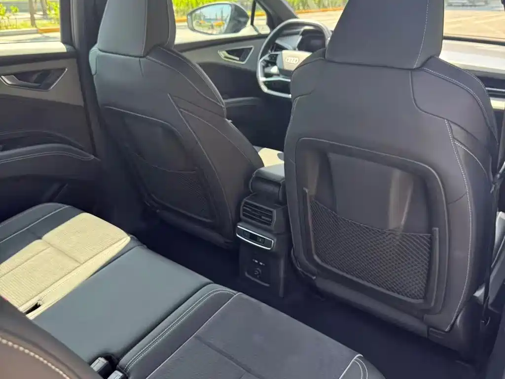 Audi Q5 e-tron — миниатюра 13