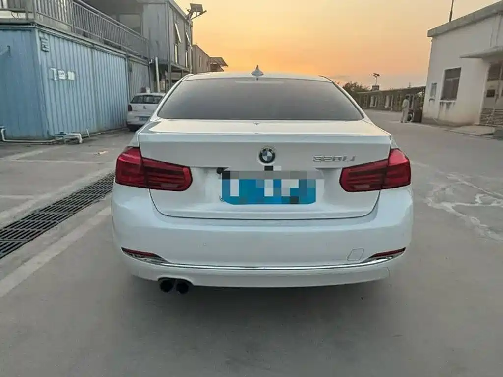 BMW 3 Series — миниатюра 3