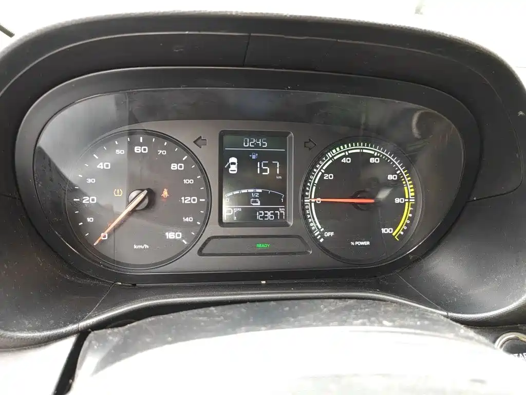 Roewe Clever — миниатюра 4