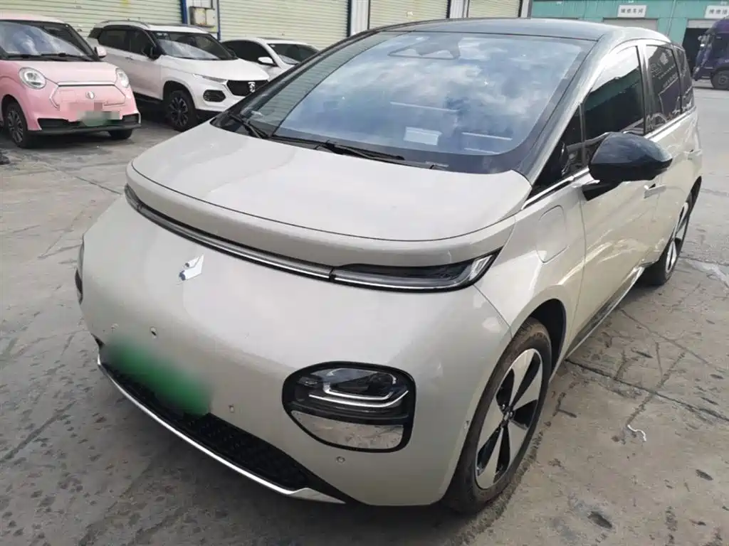 Baojun Yunduo 2023