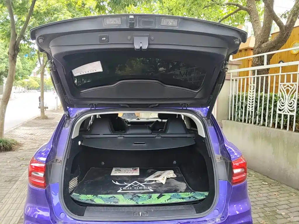 Roewe MARVEL X — миниатюра 19